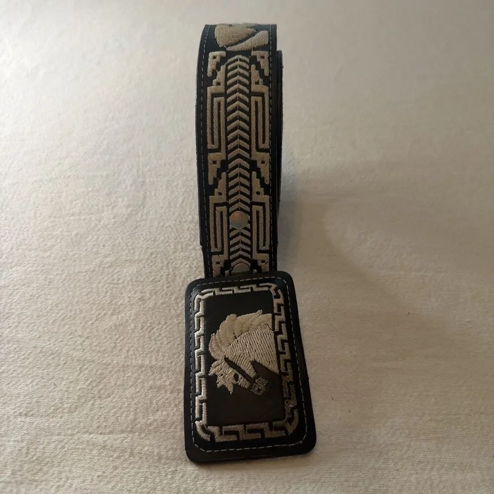 YAC Leather & Silk Design Embroidered Horse Belt Black White Size 34 Mexico